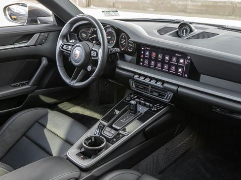 Certified 2024 Porsche 911 Carrera image 12