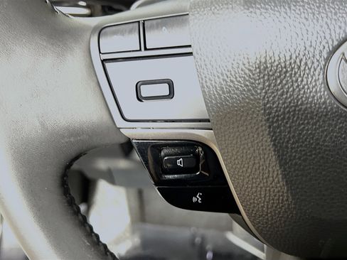 Used 2025 Toyota Camry XSE image 19