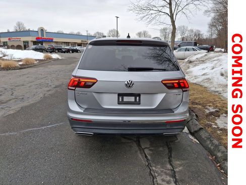 Used 2020 Volkswagen Tiguan SE image 5