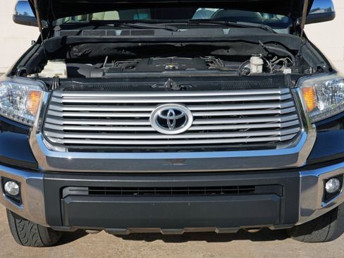 Used 2014 Toyota Tundra Limited w/ Limited Premium Package AWD/4WD image 7