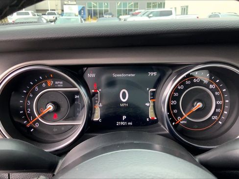 Used 2023 Jeep Gladiator Sport AWD/4WD image 25