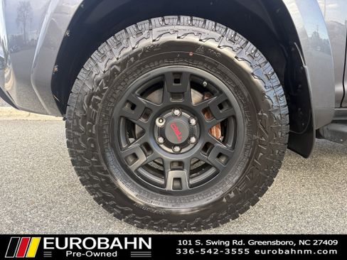 Used 2021 Toyota 4Runner Venture w/ Moonroof Package image 30