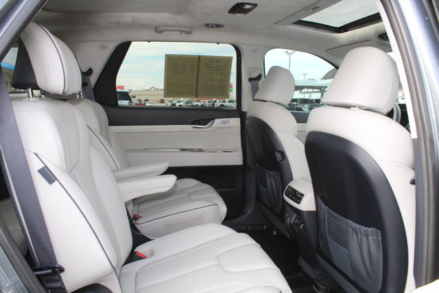 Used 2024 Hyundai Palisade Calligraphy FWD image 18