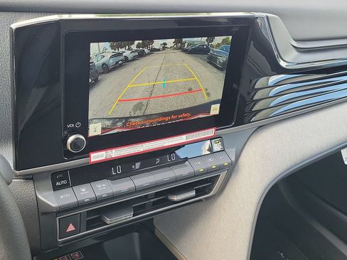 New 2026 Toyota Camry LE w/ Convenience Package FWD image 15