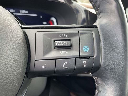 Used 2024 Nissan Pathfinder Platinum image 20