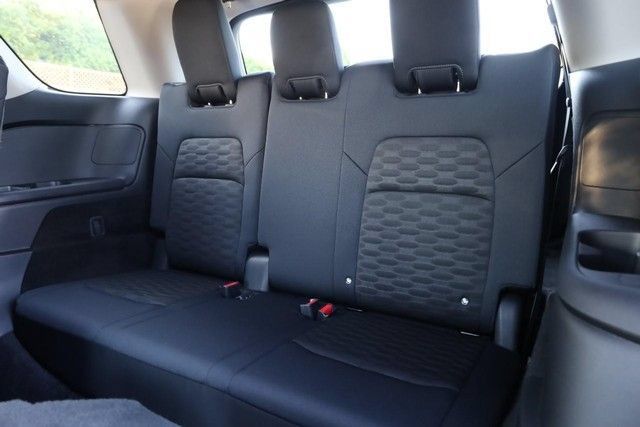 Certified 2025 Nissan Pathfinder SV w/ SV Premium Package AWD/4WD image 28