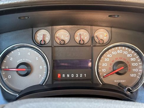 Used 2010 Ford F150 XLT image 18