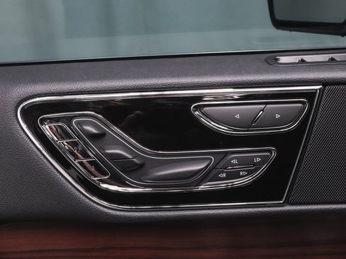 Used 2023 Lincoln Navigator L Reserve image 13