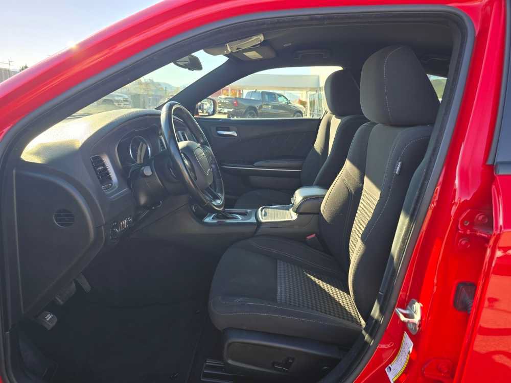 Used 2023 Dodge Charger SXT RWD image 9