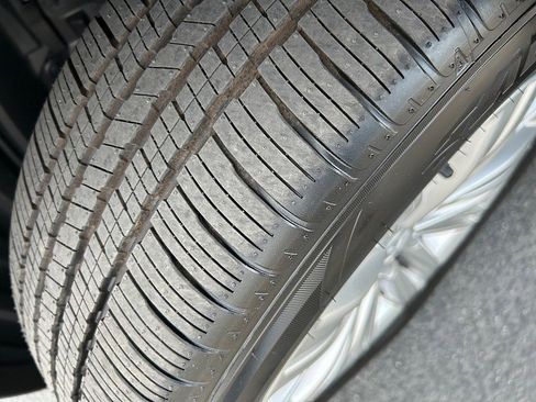 New 2025 Mitsubishi Outlander ES image 15