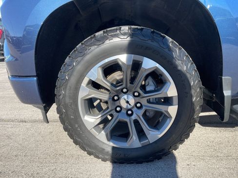 Used 2022 Chevrolet Silverado 1500 High Country w/ Z71 Off-Road Package image 31