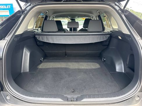 Used 2024 Toyota RAV4 XLE FWD image 12