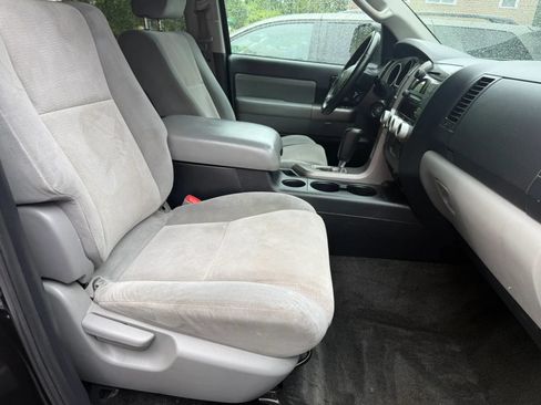 Used 2012 Toyota Sequoia SR5 AWD/4WD image 10