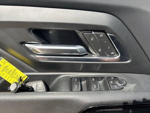 Used 2025 Chevrolet Silverado EV RST image 16