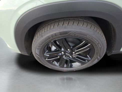 New 2026 Chevrolet Trax ACTIV w/ Sunroof Package image 13