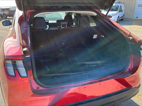 Used 2021 Ford Mustang Mach-E Select image 18