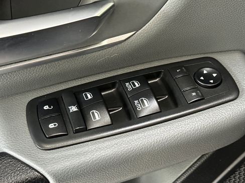 Used 2020 RAM 1500 Big Horn image 13