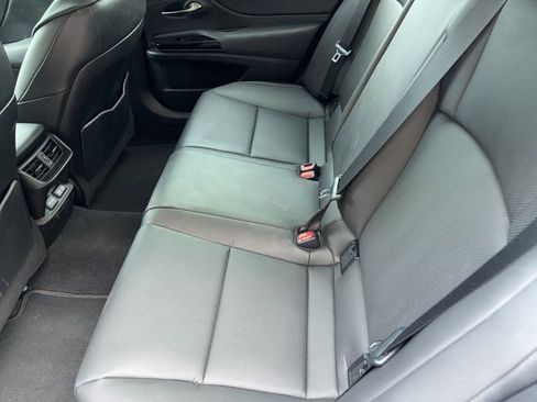 Used 2023 Lexus ES 350 w/ Premium Package image 16