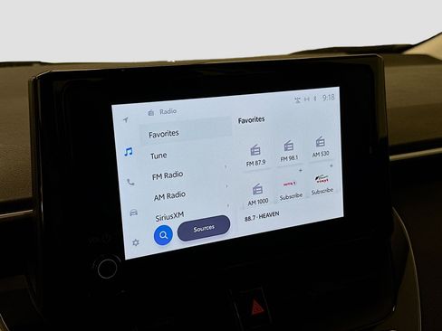 Used 2024 Toyota Corolla LE image 21