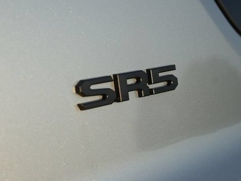 Used 2025 Toyota 4Runner SR5 AWD/4WD image 4