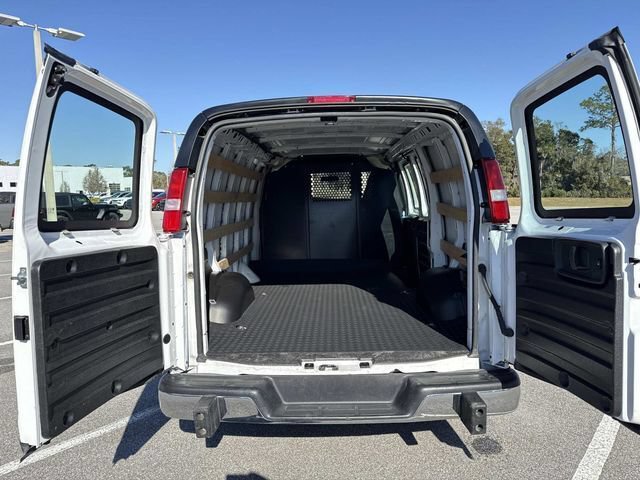 Used 2024 GMC Savana 2500 w/ Driver Convenience Package RWD image 16