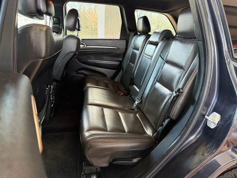 Used 2015 Jeep Grand Cherokee Laredo w/ Quick Order Package 23E image 20