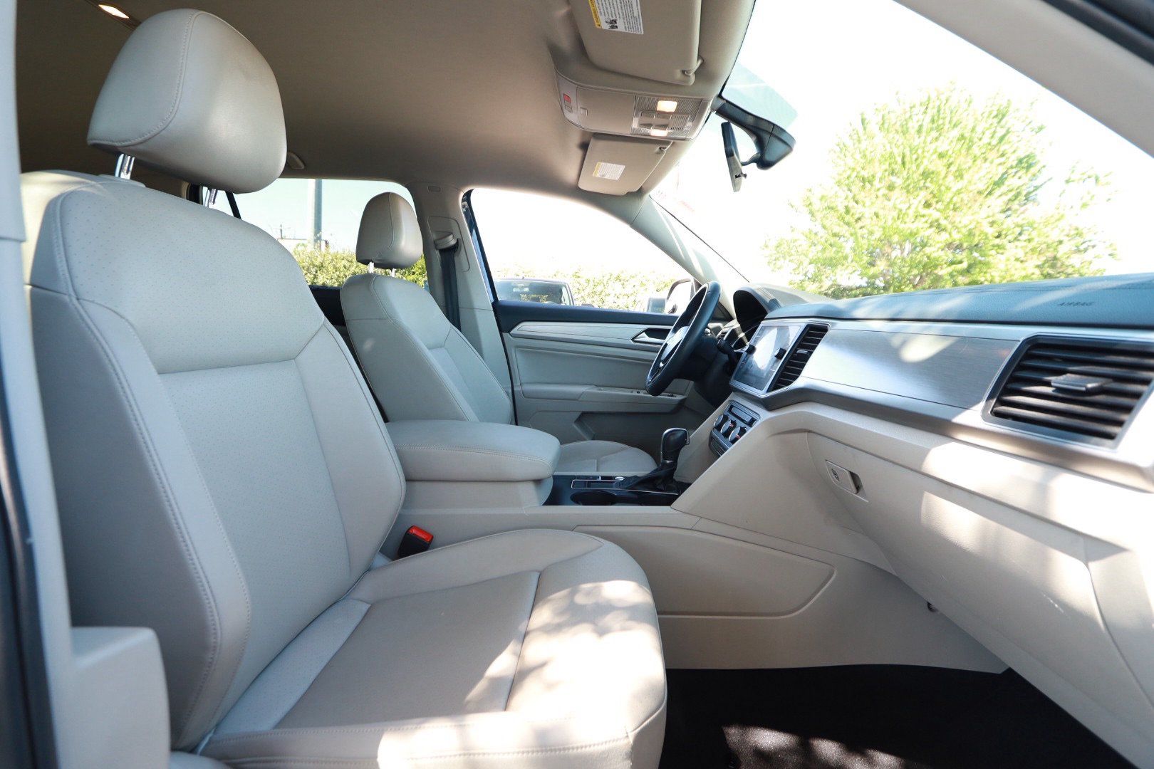Used 2018 Volkswagen Atlas SE FWD image 28