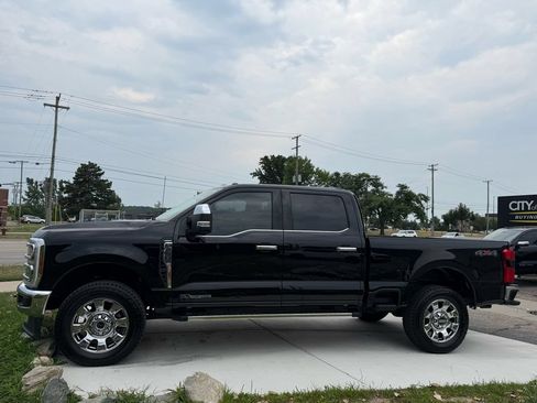 Used 2026 Ford F250 Lariat w/ Chrome Package AWD/4WD image 2