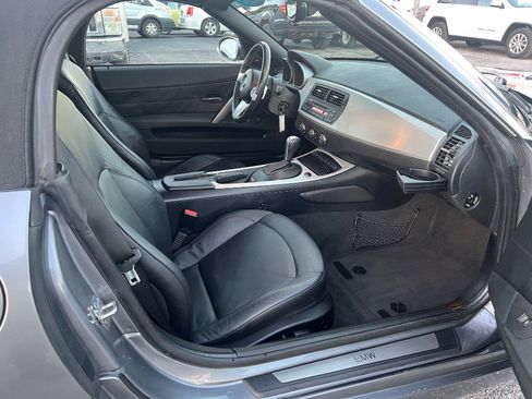Used 2008 BMW Z4 3.0i image 13