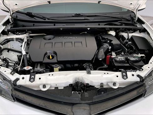 Used 2019 Toyota Corolla XLE image 12