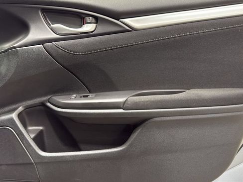 Used 2018 Honda Civic EX-T image 9