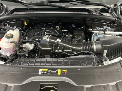 Used 2025 Jeep Grand Cherokee Laredo w/ Luxury Tech Group I AWD/4WD image 27