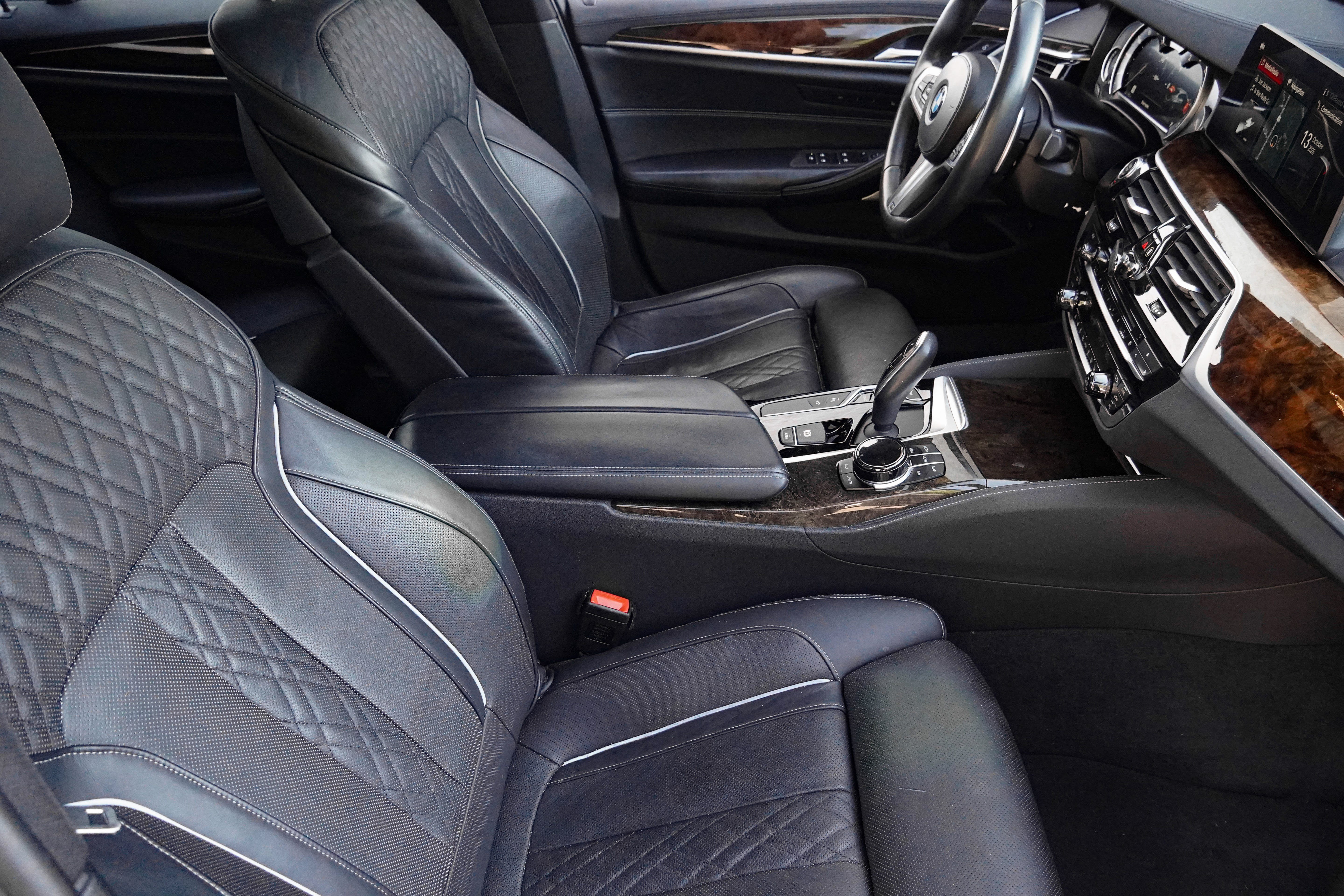 Used 2017 BMW 540i RWD image 12