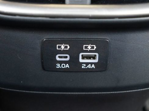 Used 2024 Subaru Outback Premium AWD/4WD image 28