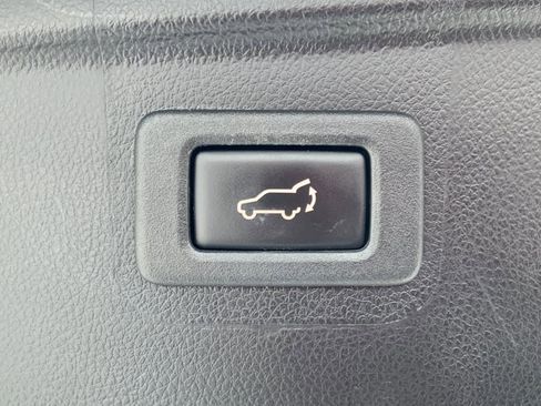 Used 2019 Subaru Outback 2.5i Touring image 31