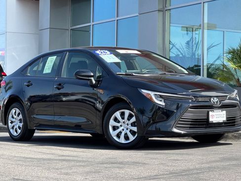 Certified 2026 Toyota Corolla LE w/ Carpet Mat Package (TMS) FWD image 2