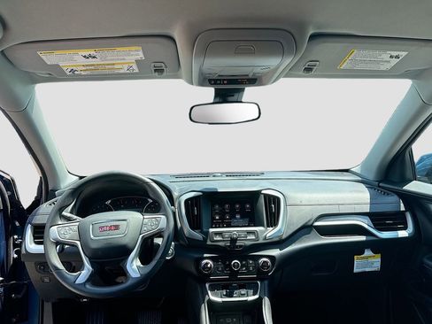 Used 2024 GMC Terrain SLE w/ Driver Convenience Package FWD image 19