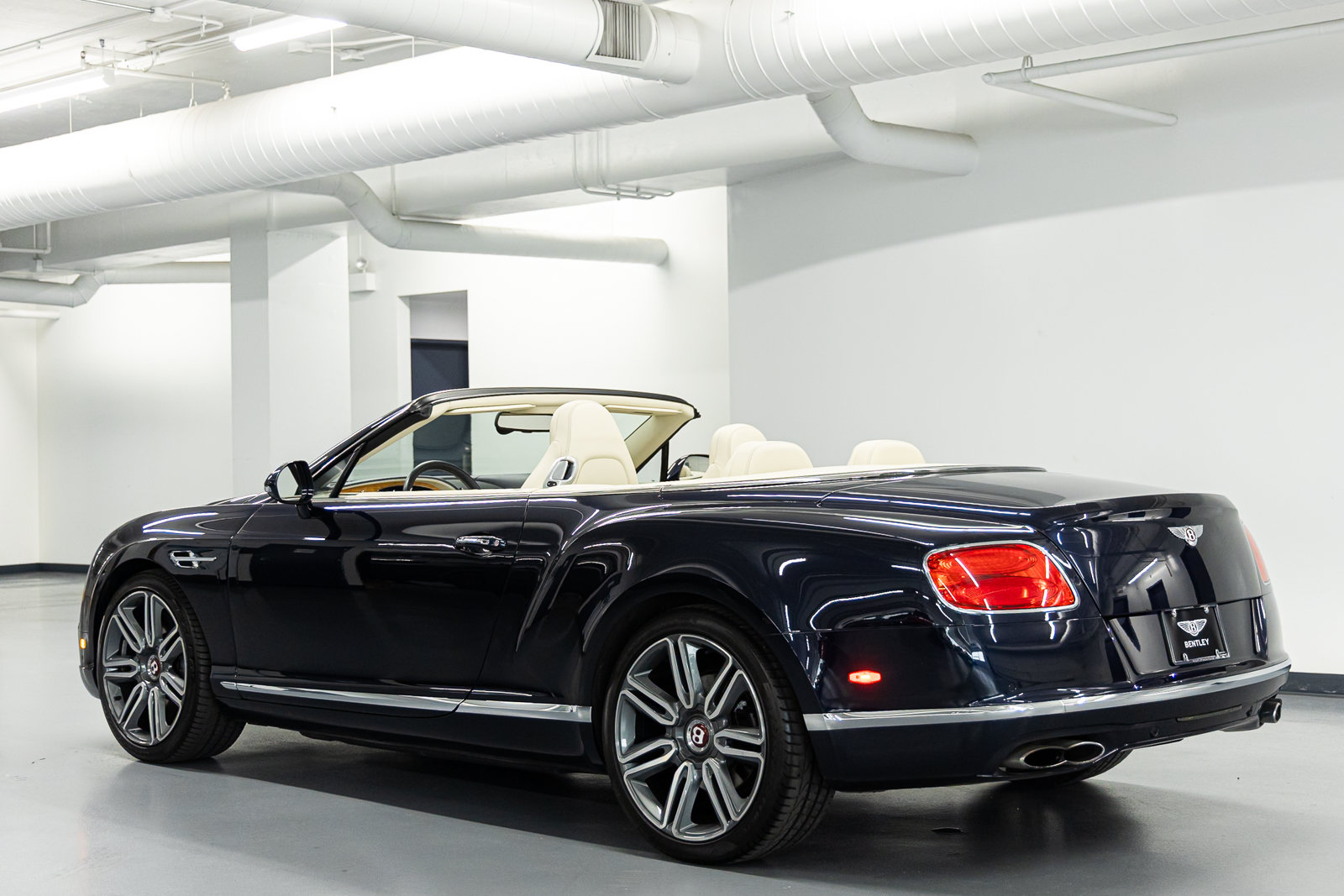 Used 2017 Bentley Continental GT AWD/4WD image 7