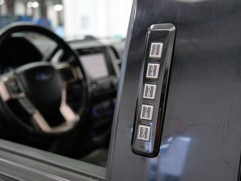 Used 2018 Ford F150 Lariat w/ Trailer Tow Package AWD/4WD image 16