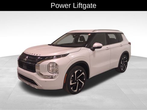 Used 2023 Mitsubishi Outlander SEL image 10