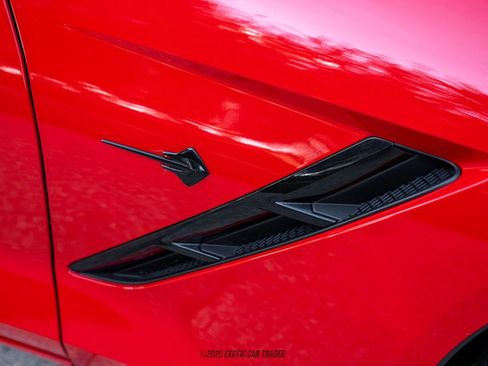 Used 2019 Chevrolet Corvette Stingray Coupe w/ Carbon Flash Badge Package image 84