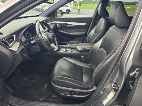 Used 2019 INFINITI QX50 Essential w/ Sensory Package AWD/4WD image 12
