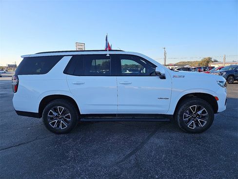 Used 2022 Chevrolet Tahoe Z71 w/ Z71 Off-Road Package image 8