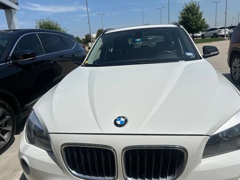 Used 2014 BMW X1 sDrive28i RWD image 3