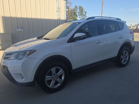 Used 2013 Toyota RAV4 XLE image 1