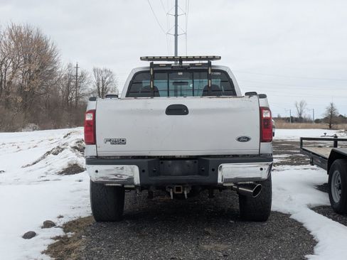 Used 2002 Ford F250 XL image 4