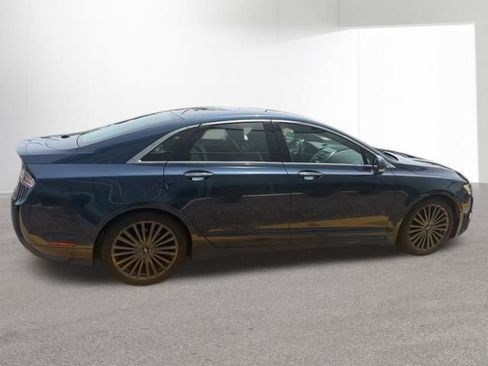 Used 2017 Lincoln MKZ Reserve FWD image 10