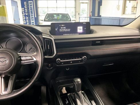 Used 2025 MAZDA CX-50 AWD 2.5 Hybrid w/ Premium Pkg image 18