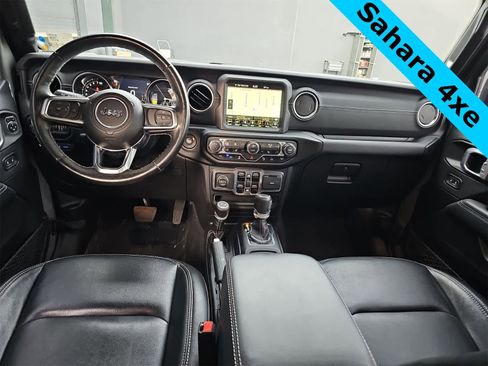 Used 2022 Jeep Wrangler Unlimited Sahara w/ Cold Weather Group image 14