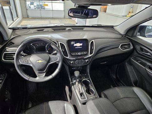 Used 2022 Chevrolet Equinox Premier image 19